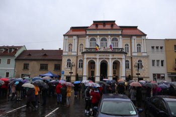 Spomienka a odhalenie novej pamätnej tabule