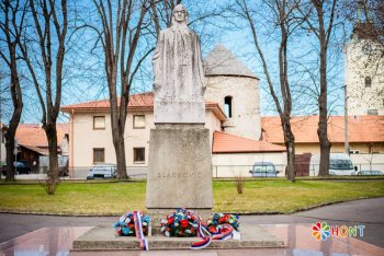 Netradičná spomienka na 200. narodeniny Andreja Sládkoviča Netradičná spomienka na 200. narodeniny Andreja Sládkoviča