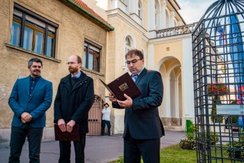 Klietka hanby slávnostne odhalená