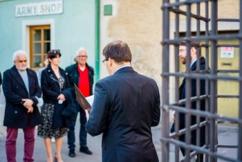 Klietka hanby slávnostne odhalená