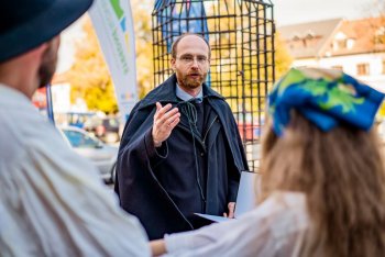 Klietka hanby slávnostne odhalená