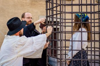 Klietka hanby slávnostne odhalená