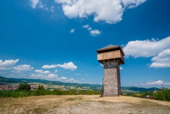 Vartovka – strážna veža