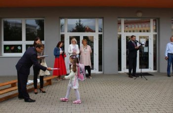 Slávnostné otváranie školského roka 2021/2022 Slávnostné otváranie školského roka 2021/2022