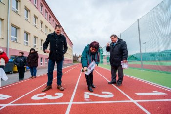 Slávnostné otvorenie zrekonštruovaných atletických zariadení v areáli základných škôl v Krupine