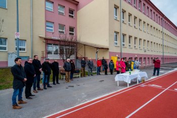 Slávnostné otvorenie zrekonštruovaných atletických zariadení v areáli základných škôl v Krupine