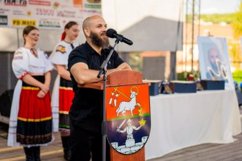 Slávnostné mestské zastupiteľstvo a ocenené osobnosti