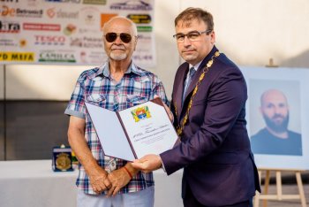 Slávnostné mestské zastupiteľstvo a ocenené osobnosti