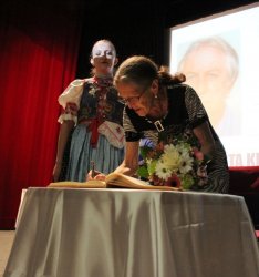 Osobnosti mesta na slávnostnom Mestskom zastupiteľstve v Krupine počas Dní mesta Krupina