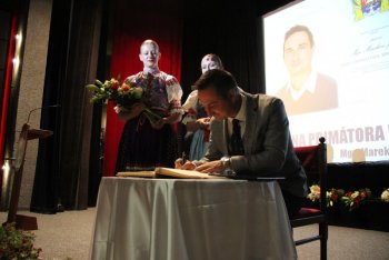 Osobnosti mesta na slávnostnom Mestskom zastupiteľstve v Krupine počas Dní mesta Krupina