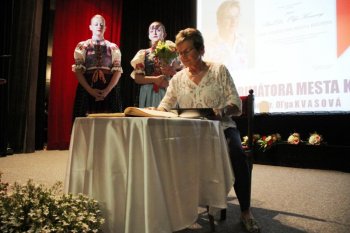 Osobnosti mesta na slávnostnom Mestskom zastupiteľstve v Krupine počas Dní mesta Krupina