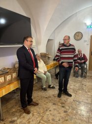 Október - Mesiac úcty k starším Október - Mesiac úcty k starším