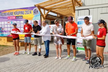 Slávnostné otvorenie športového kontajnerového zázemia pre Atletický klub Krupina na Mestskom športovom štadióne