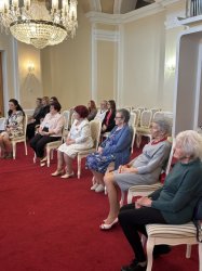Mesto ocenilo vážených pedagógov Cenou J. A. Komenského Mesto ocenilo vážených pedagógov Cenou J. A. Komenského