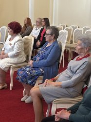 Mesto ocenilo vážených pedagógov Cenou J. A. Komenského Mesto ocenilo vážených pedagógov Cenou J. A. Komenského