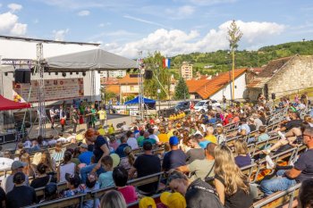 XVII. ročník DNI MESTA KRUPINA 30. máj – 1. jún 2025 XVII. ročník DNI MESTA KRUPINA 30. máj – 1. jún 2025