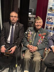 Silné svedectvo histórie: Študenti v Krupine sa stretli s vojnovým veteránom Vladimírom Strmeňom