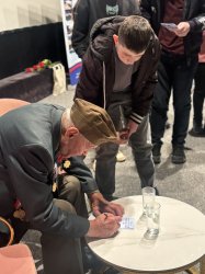 Silné svedectvo histórie: Študenti v Krupine sa stretli s vojnovým veteránom Vladimírom Strmeňom