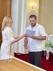 V obradných priestoroch Mesta Krupina si maturanti prevzali maturitné vysvedčenia