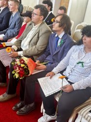 V obradných priestoroch Mesta Krupina si maturanti prevzali maturitné vysvedčenia